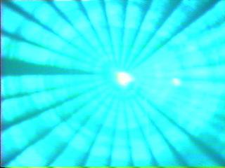 lasertunel1.jpg (9492 bytes)
